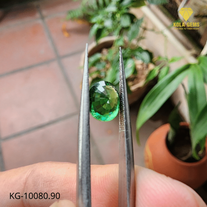 Garnet xanh KG-10080.90 –  Sang Trọng và Quyến Rũ